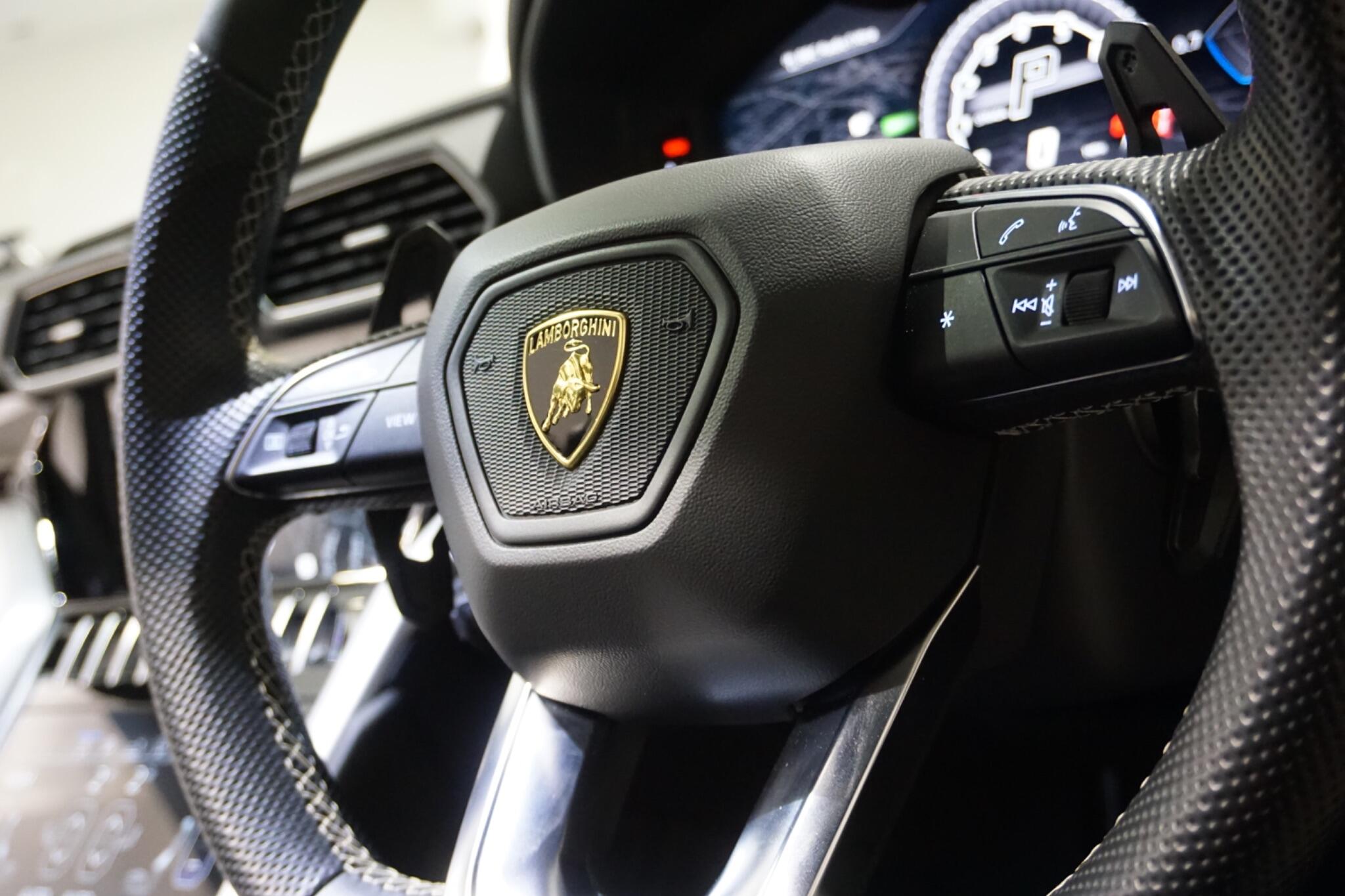 Lamborghini Urus 4.0 V8 BiTurbo SUV 5dr Petrol Auto 4WD Euro 6 (650 ps)